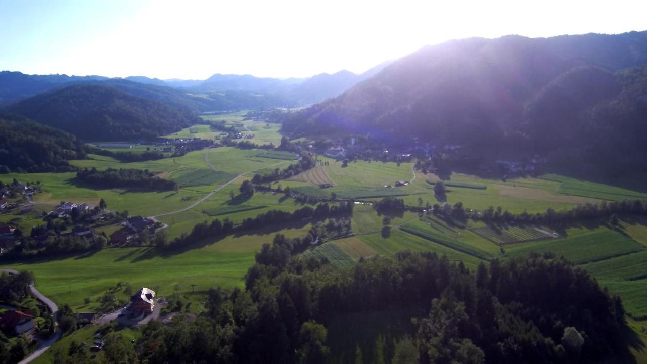 B&B Cerne Polhov Gradec Luaran gambar