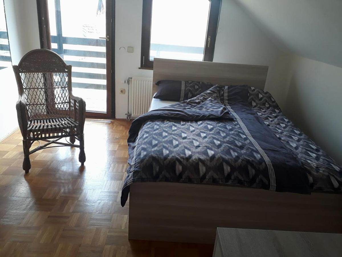 B&B Cerne Polhov Gradec Luaran gambar